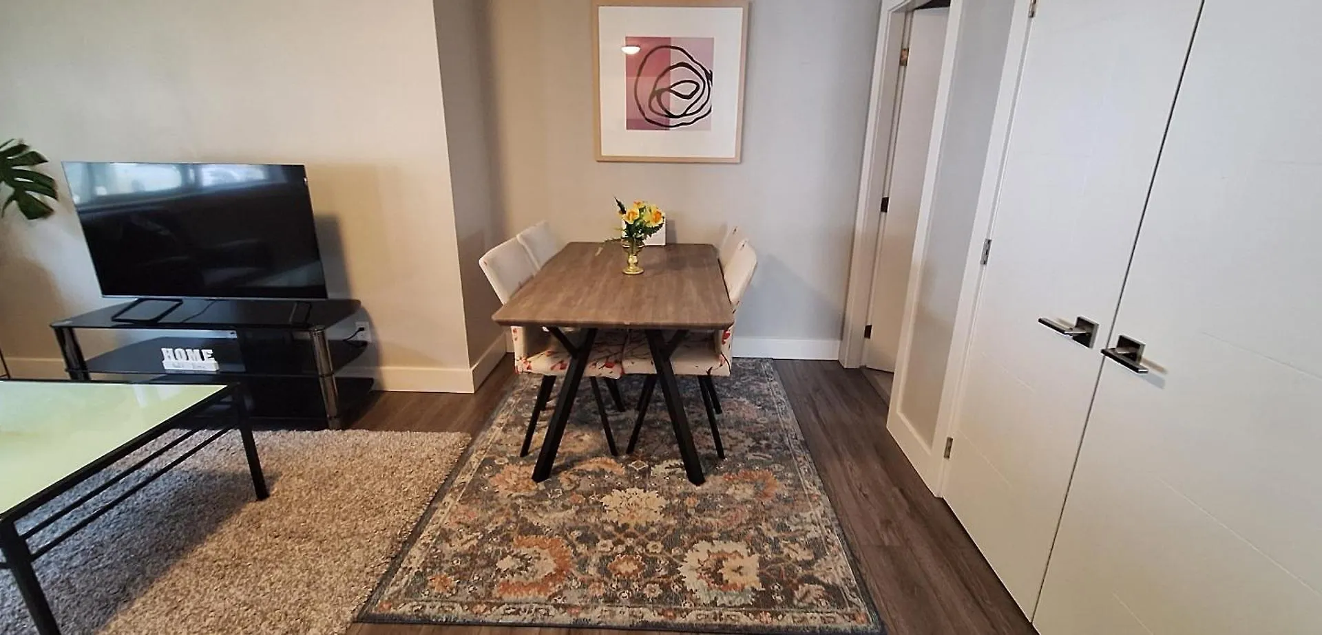 Happy Zone Suite - Sleeps 4, Free Treats ! Langford Canada